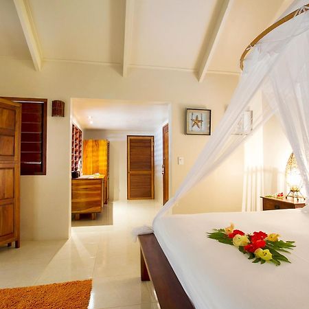 Erakor Island Resort & Spa Port Vila Exterior photo