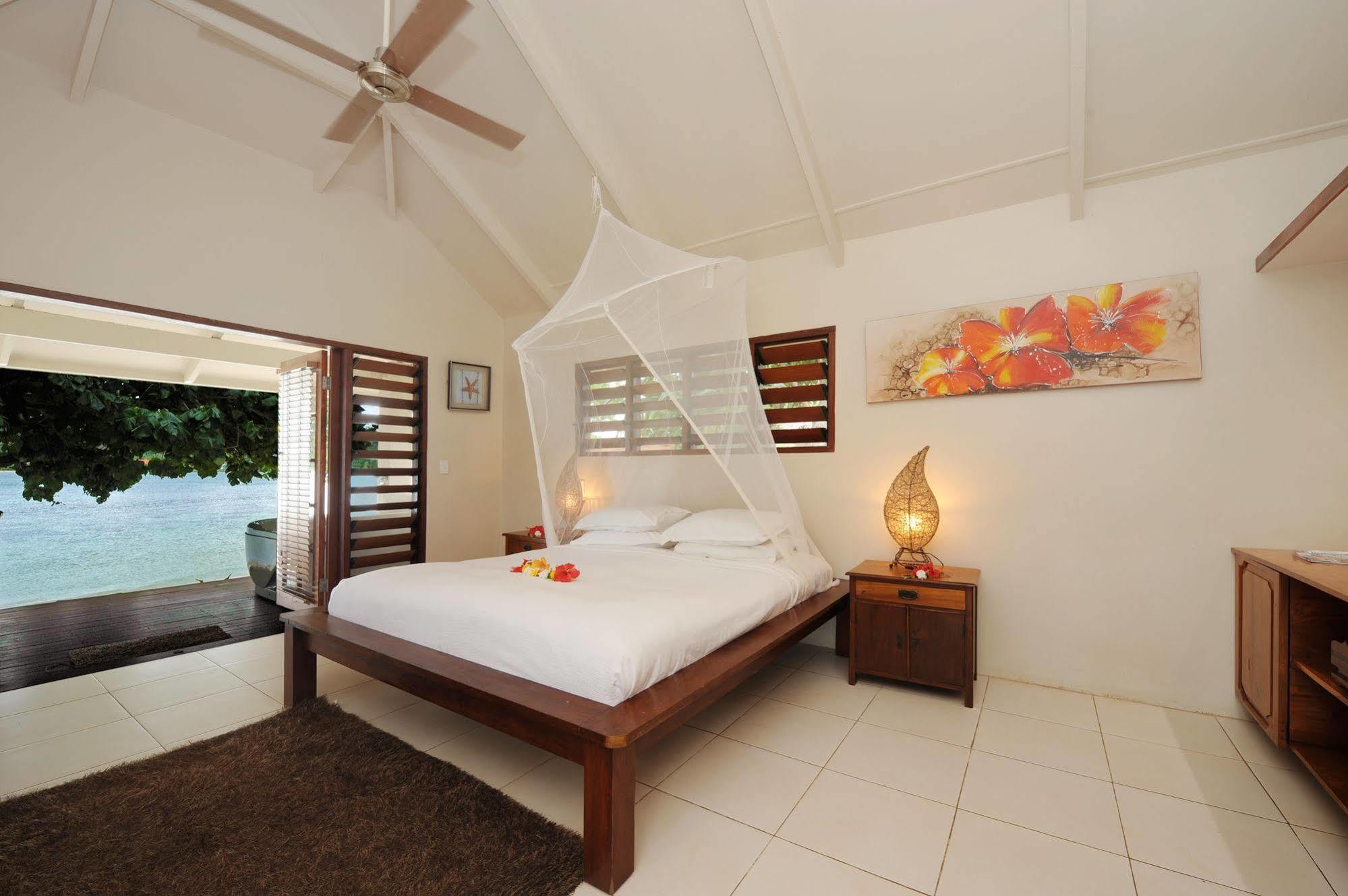 Erakor Island Resort & Spa Port Vila Exterior photo
